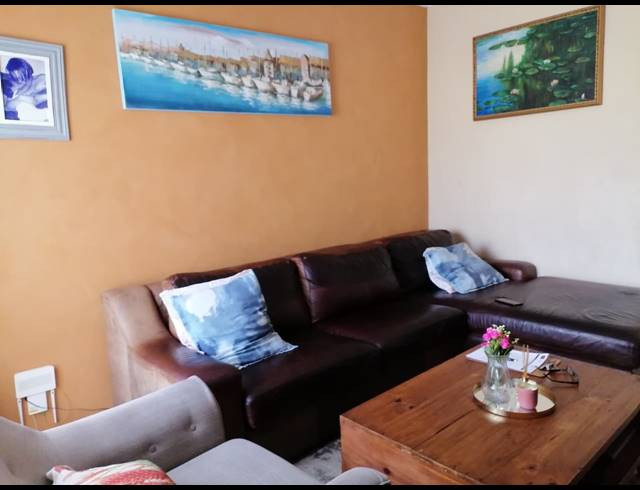 2 BEDROOM TOWNHOUSE FOR SALE IN MOHLAKENG